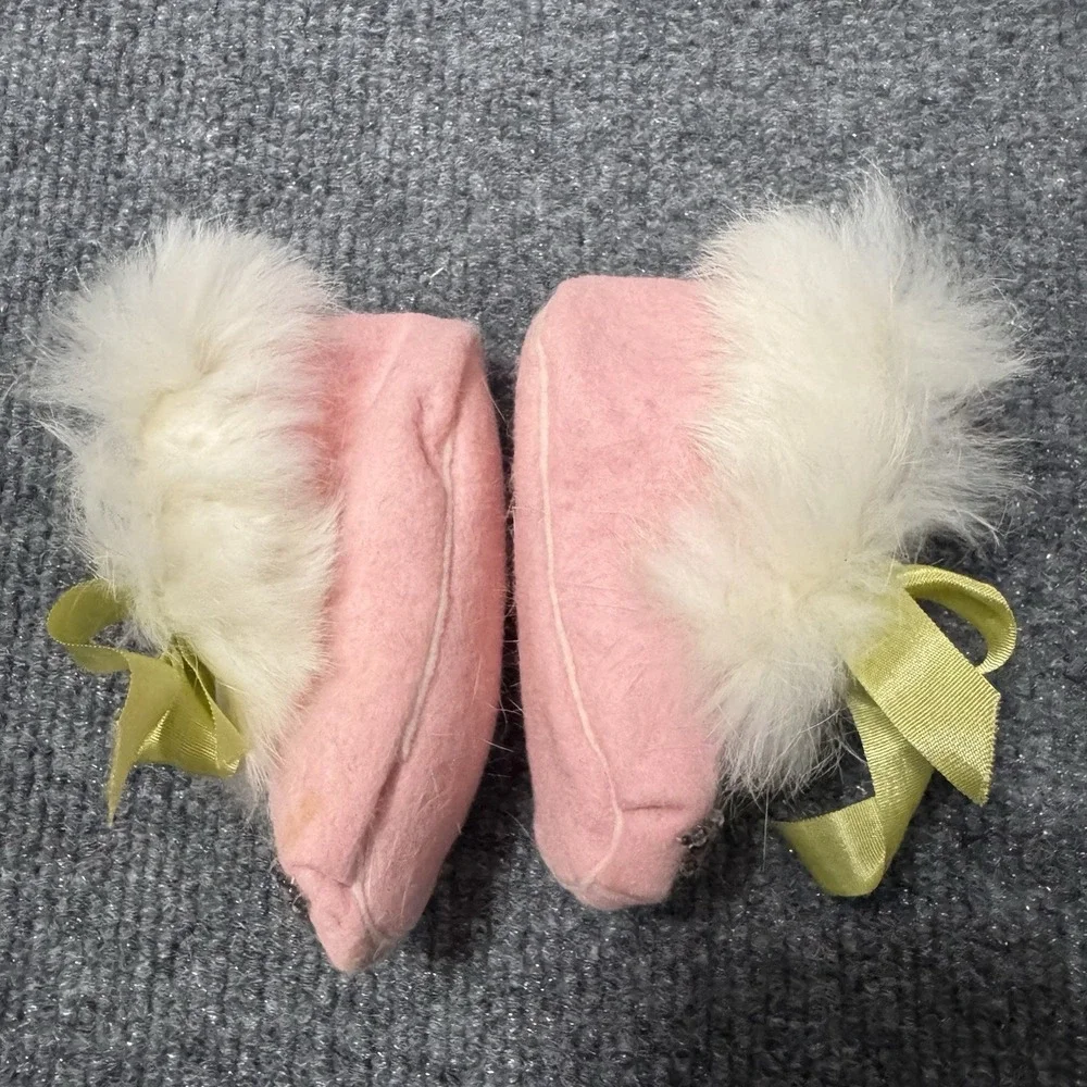 VTG Alaska Pink Baby Mukluks Shoes Beaded Rabbit Fur Trim Green Ribbon 50's-60's
